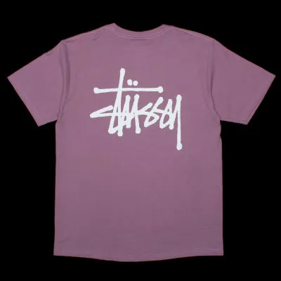 Que produit St&uuml;ssy ? Des v&ecirc;tements...
