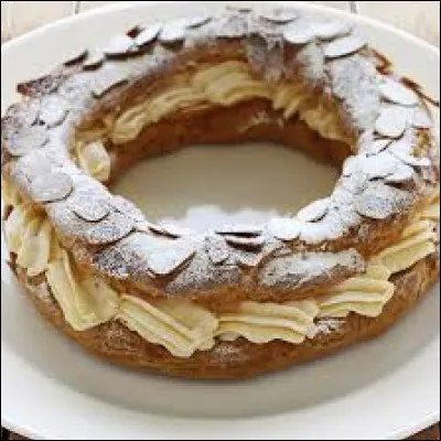 Cette année-là, à Maisons-Laffitte, est créé le paris-brest par le pâtissier Louis Durand à la demande du journaliste, grand reporter et homme de lettres Pierre Griffard pour honorer cette course cycliste. Avant ou après 1930 ?