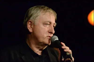 Qui est ce chanteur français auteur- compositeur et interprète du titre ''La Méduse'' ?