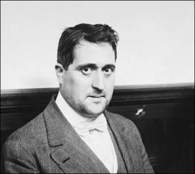 Qui est ce poète auteur du poème ''La méduse'' ?