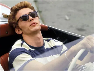 Quel acteur l'incarne dans le téléfilm "Il était une fois James Dean", sorti en 2001 ?
