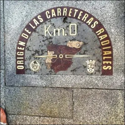 Quelle place madrilène fait office de point 0 des routes espagnoles ?