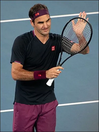 Qui est ce sportif légendaire de Suisse, un des meilleurs joueurs de tennis de tous les temps qui a occupé pendant 310 semaines la place de n°1 mondial et qui a gagné 103 titres A.T.P. ?