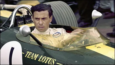 Qui est ce sportif légendaire d'Écosse, 2 fois champion de monde de Formule 1 et vainqueur de 25 grands prix ?