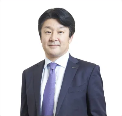 Qui est le président du pays ?