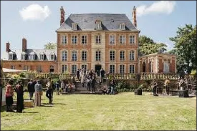 Nous sommes &agrave; pr&eacute;sent dans les Hauts-de-France, au ch&acirc;teau de Bouillancourt-en-S&eacute;ry. Village de l'arrondissement d'Abbeville, il se situe dans le d&eacute;partement ...