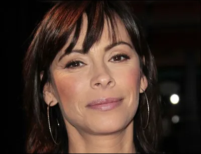 Qui est cette actrice qui joue le rôle principal dans le film ''Mystère à l'opéra'' ?