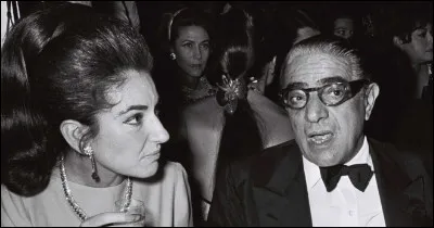 Qui est cet armateur grec dont la célèbre cantatrice d'opéra ''Maria Callas'' a été l'amante pendant 9 ans ?