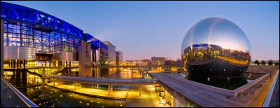 Où se trouvent ces bâtiments ?