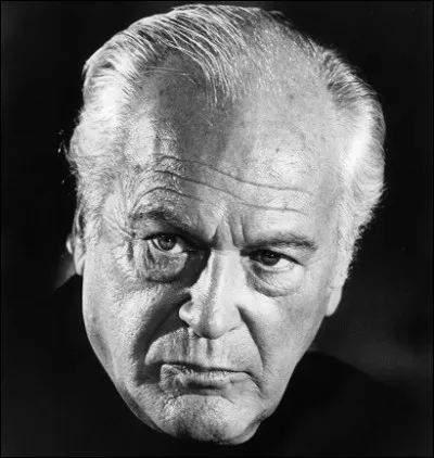 Qui est cet acteur allemand qui joue le rôle principal dans le film ''Visa pour Hong Kong'' ?