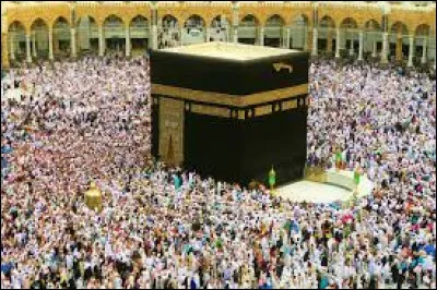 Où se situe le lieu le plus sacré de l'islam, le Kaaba ?