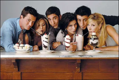 Dans "Friends", quel personnage se déguise en "Spud-nik" pour Halloween ?