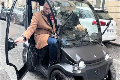 Est-ce que tu préfères les grosses voitures ou les petites ?