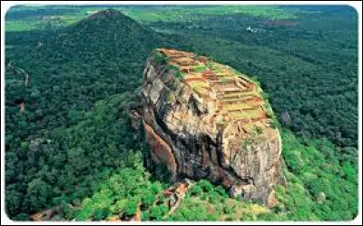 Retrouvez le pays à l'aide de ce rocher !