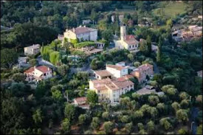 Dans quelle ville des Alpes-Maritimes Coluche est-il décédé ?