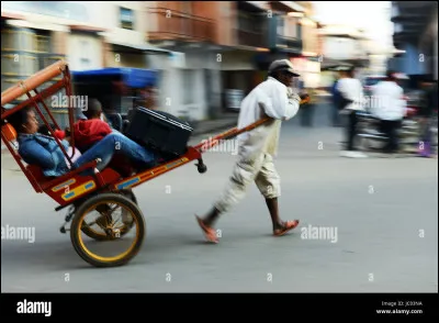 Qui a dit "les gens de gauche me rendent de droite et inversement" ?