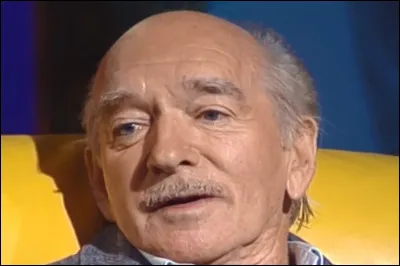 Qui est ce producteur inhumé dans le cimetière marin de Saint-Tropez ?