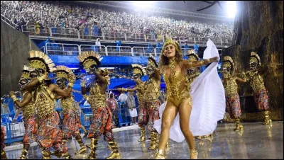 Quelle écoles défilent lors du carnaval de Rio ?
