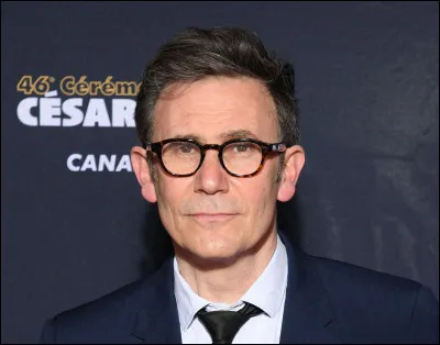 Qui est ce cinéaste, réalisateur du film ''OSS 117 : Rio ne répond plus'' ?