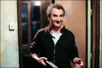 Comment s'intitule cette comédie avec Prévost ?