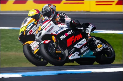 En Moto2, Aldeguer triomphe face à Arón Canet. Dans quel virage le pilote de léquipe SpeedUp a-t-il attaqué son adversaire ?