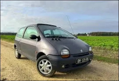 Parmi ces voitures, laquelle n'est pas sortie durant les années 90 ?