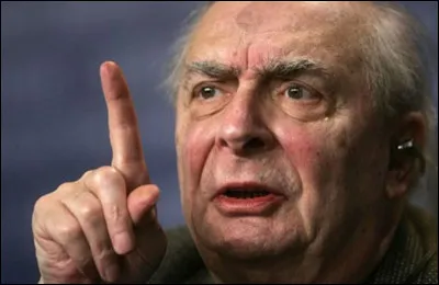 Qui est ce cin&eacute;aste, r&eacute;alisateur du film ''Inspecteur Lavardin'' ?