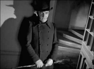 Quel est le nom de cet inspecteur, personnage du roman ''Les Mis&eacute;rables'' ?