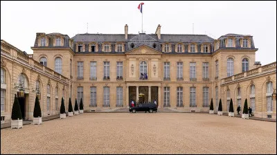 Quel est le nom de la rue du palais de l'Élysée ?