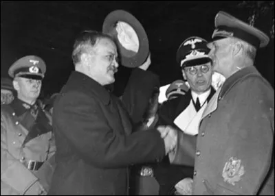 Quel accord est signé entre l'Allemagne et l'URSS en 1939 ?