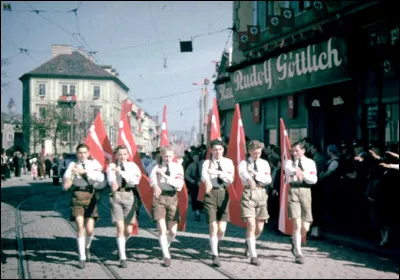 Quel territoire est annexé par l'Allemagne nazie en mars 1938 lors de lAnschluss ?