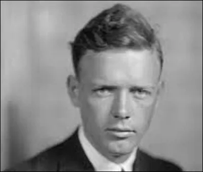 ''Charles Lindbergh'' est un pionnier...... de l'aviation.
