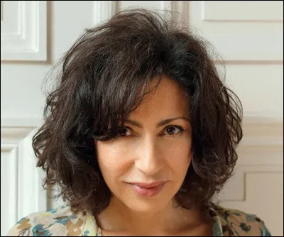 Qui est cette écrivaine, auteure du roman ''Babylone'' ?