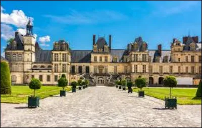 Quel est le nom de ce château français ?