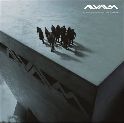 Complète les paroles de "SEQUOIA" : 
"J'me vois grand comme un séquoia, mains vers le ciel, alléluia / Eh, toujours la même, mon lundi ressemble au...".