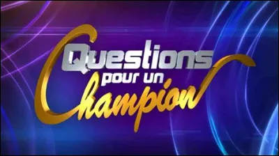 Juste avant Samuel Étienne, quel présentateur a animé l'émission télévisée "Questions pour un champion" ?