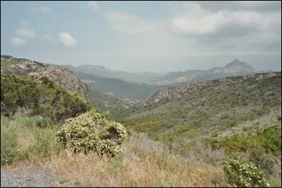 Quel titre nobiliaire est juste après celui de comte ?
