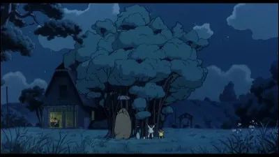 Comment s’appelle le grand arbre dans lequel vit Totoro dans &laquo; Mon voisin Totoro &raquo; ?