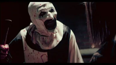Quel célèbre clown de cinéma est incarné par un tueur dans le film "Terrifier" ?