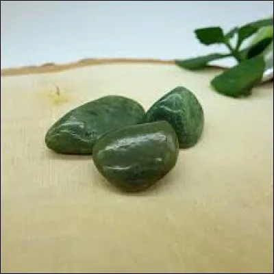 Quel est le nom de cette pierre fine ?