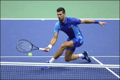 Quelle est la nationalité du joueur de tennis Novak Djokovic ?