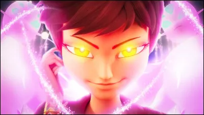 Quelles sont les différentes identités de Lila en tant que super-vilaine, dans ce téléfilm ?