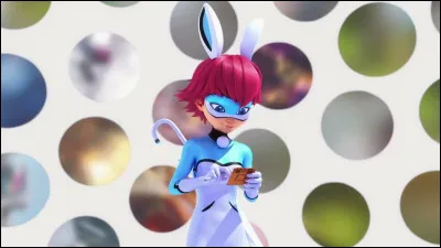 Au début du téléfilm, à quel jeu de stratégie les Bunnix des différentes époques jouent-elles ?