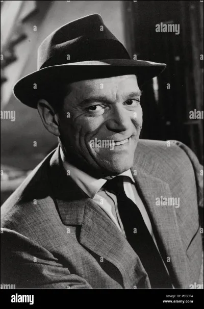 Stop ! Tout est dit ! Je quitte la ville ! Je n'ai pas besoin de docteur ! Merci, merci, merci, merci !