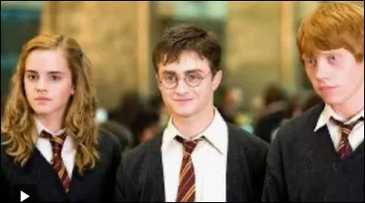 Avec qui se met-il en couple ?