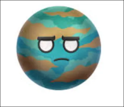 Quel satellite naturel de Saturne poss&egrave;de une atmosph&egrave;re dense et des lacs d'hydrocarbures ?