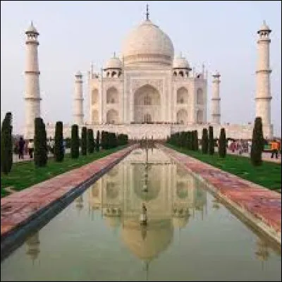 Où se trouve le Taj Mahal ?