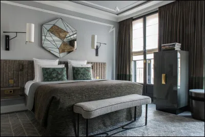 Que signifie "surclassement" dans un hôtel ?