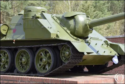 Si un des membres du pacte entre en conflit avec un pays extérieur, les autres membres du pacte se doivent de lui apporter leur soutien. Comment appelle-t-on cette règle fondamentale de l'alliance ?