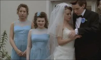 Dans le film de Claude Chabrol 'La demoiselle d'honneur', Benot Magimal s'prend de la Demdo, qui est joue par ?